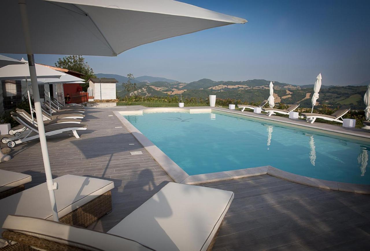 Agriturismo Le Capannacce Урбания Екстериор снимка
